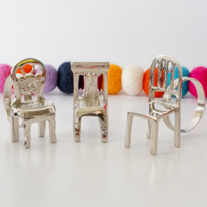 CHAIRS versilberte Servietten Ringe aus Messing mit Kartenhalterung